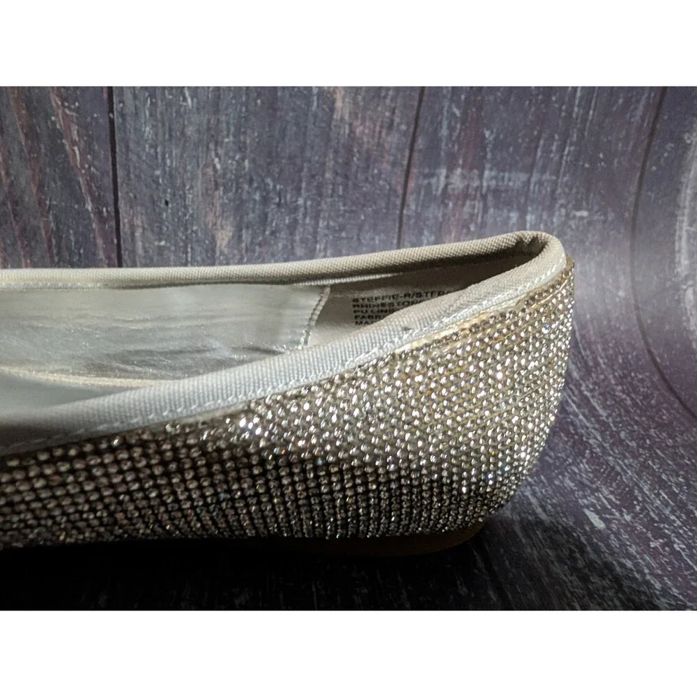 Steve Madden Silver w/ Rhinestones Flats - Steffie - Size 9.5 M - Box